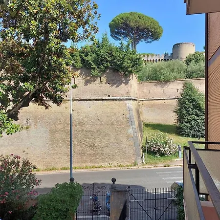 Vatican Museum With Terrace * רומא